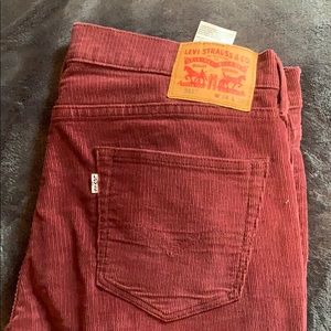 511 Levi skinny corduroy pants in burgundy